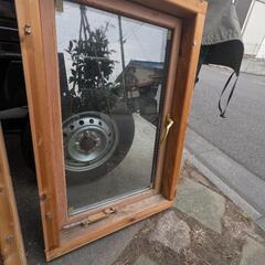 木製サッシ　小屋作り　秘密基地　物置などにの画像