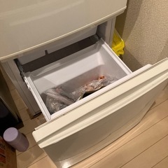 冷蔵庫 SHARPの画像