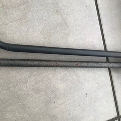 自転車空気入れとスタンド（中古）の画像