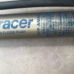 自転車空気入れとスタンド（中古）の画像