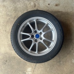 中古スタッドレスタイヤホイール付き225/50R17 94Q 履き替え無料の画像