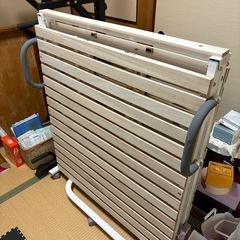 折りたたみすのこベッド