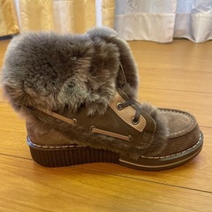 値下げ‼️ファー付きブーツの画像