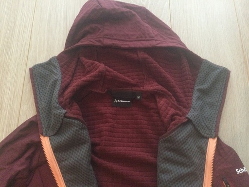 再値下げ　登山　トレッキング　ジョギング　スキー　スノボ　パーカ　新品　ストレッチ　ドイツ　36 Sサイズ