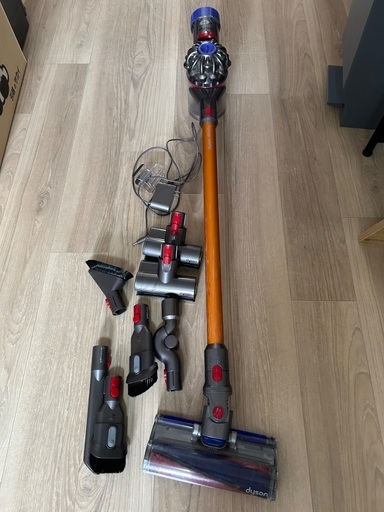 ダイソン　Dyson 掃除機　2017年製