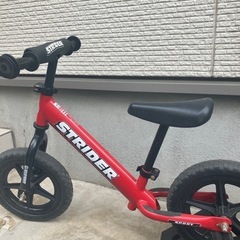 【決まりました】ストライダー　スポーツ　国産正規品　スタンド付