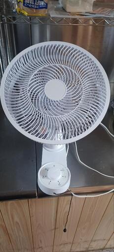 壁掛け扇風機