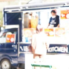 キッチンカー販売補助スタッフを募集の画像