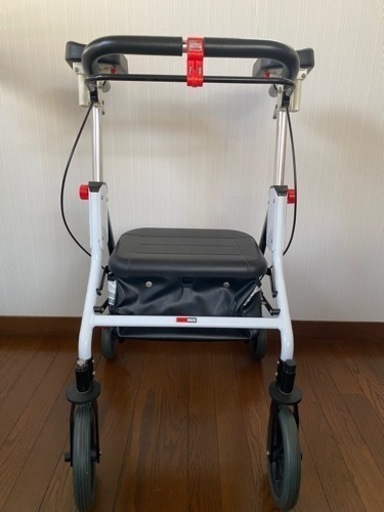 ユーバ産業 アームフィット 肘置き付 歩行器 四輪歩行車 シルバーカー