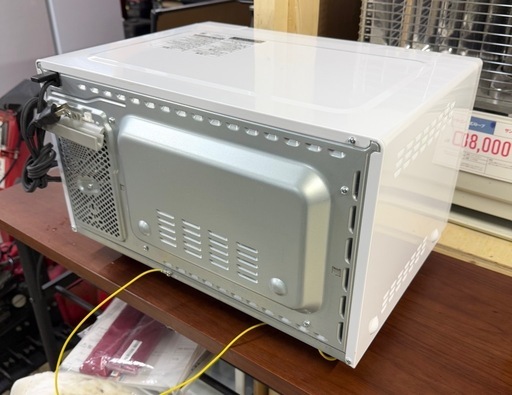 お引取り限定 21年製 東芝 TOSHIBA 18L オーブンレンジ ER-V18-W 庫内フラット 角皿無し