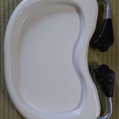 バウンサーとバウンサー用テーブルの画像