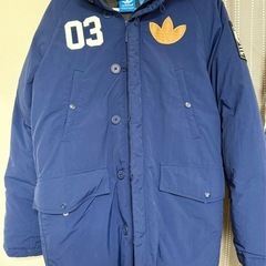 adidas Originals ダウンジャケット　ワッペン