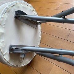 ラウンドチェアー　折りたたみ可能
の画像