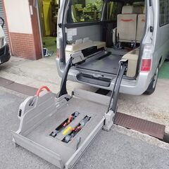 10人乗り 車椅子リフト付 福祉車両の画像