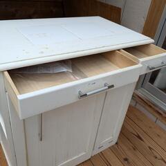 お譲りします　ゴミ箱中古白45リットル対応の画像