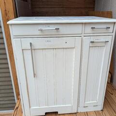 お譲りします　ゴミ箱中古白45リットル対応の画像