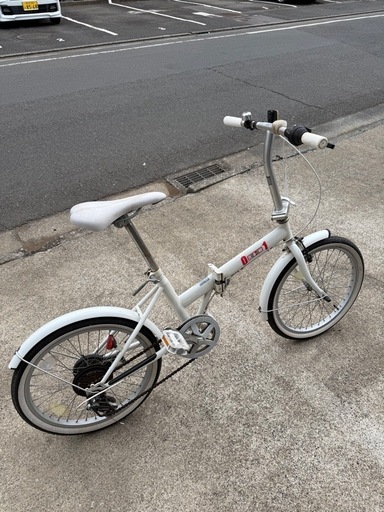 美品　G.M.C. シルバー折りたたみ自転車 美品ー折りたたみ自転車 美品 G.M.C. シルバー折りたたみ自転車 美品