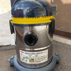 業務用掃除機　乾湿両用 の画像