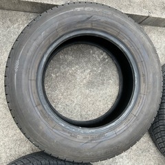 TOYO 215/70R16 タイヤ 4本の画像