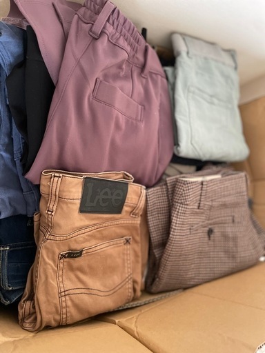 人気ブランド新品に近い服　多数