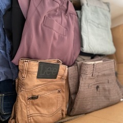 人気ブランド新品に近い服　多数