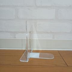 プラスチック ブックスタンド クリア キャンドゥの画像