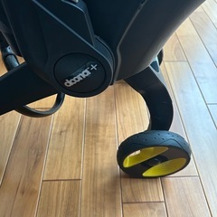 激安　doona ベビーカー チャイルドシート ISOFIX付の画像