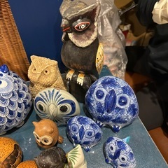フクロウの置物の画像