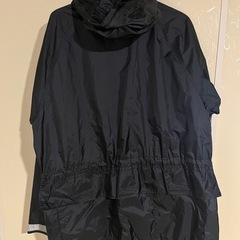 ビクトリノックス (VICTORINOX)フード付き❤️サイズLウインドウブレーカーの画像