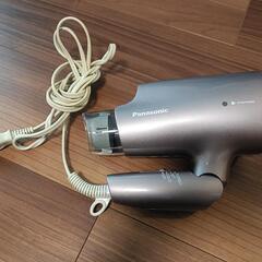 ドライヤー ナノケア Panasonic EH-NA2A