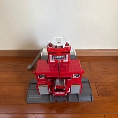 決まりました！消防車のおもちゃ