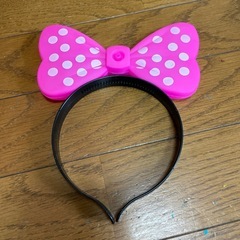 光るカチューシャの画像