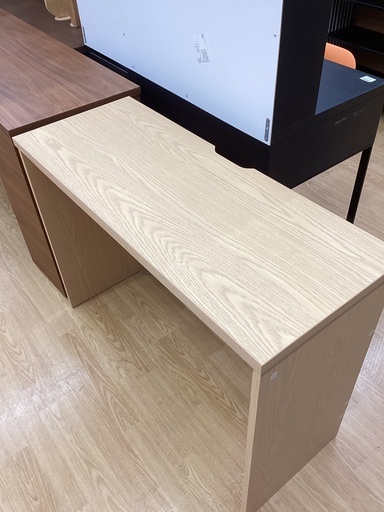 【トレファクマーケット久喜店】ニトリ　ワークデスク