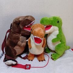 本日受け渡し決定！　恐竜リュク＆お散歩恐竜（トコトコ歩く）＆恐竜ぬいぐるみの画像