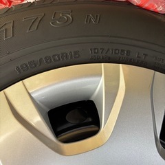 ハイエース 新車取外し 4本セットの画像