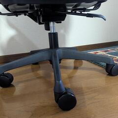 オカムラ　ジャスタスチェア　オフィスチェアの画像