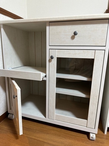 収納家具
