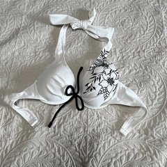 ホワイト 花柄プリント ビキニ水着ひもパンツ　沖縄　ハワイ　旅行　大きめ13号の画像