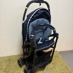 combiベビーカー
の画像