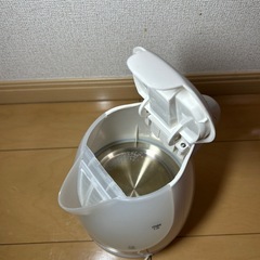 電気ケトルの画像