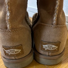 ムートンブーツ　VANS 24.5-25の画像