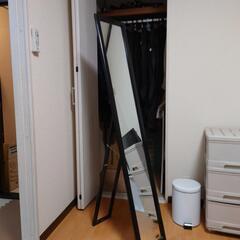 スタンドミラー（黒、150cm×27cm）の画像