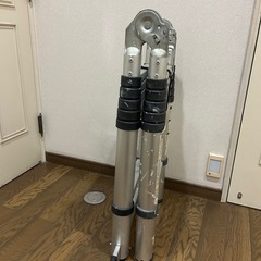 アルミ伸縮脚立はしご　業務用　屋根　木登り高所作業の画像