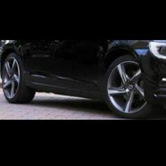 ボルボ V60 Rデザイン 限定ホイール＆タイヤセットの画像