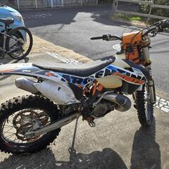KTM300EXC sixdays( 3cmローダウン)の画像