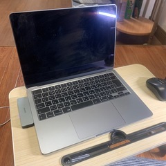 MacBook Air 13.6インチ　2023年　M2チップ