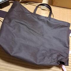 薄いバッグ