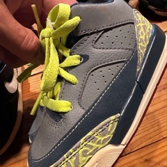 キッズ　スニーカー　ナイキ　ジョーダン　の画像