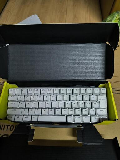 Corsair K70 PRO MINI ワイヤレスキーボード