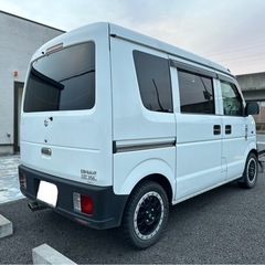 ⭐︎スズキエブリィ4WD 5MT⭐︎オリジナルベットキット⭐︎MLJ XJ04⭐︎マッドスターラジアルMT⭐︎の画像
